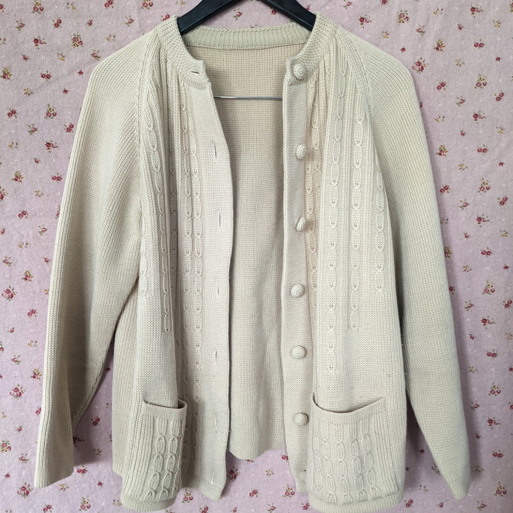 Cozy, Chunky Knit Cardigan - Tan, braided knit. Wool Cardigan